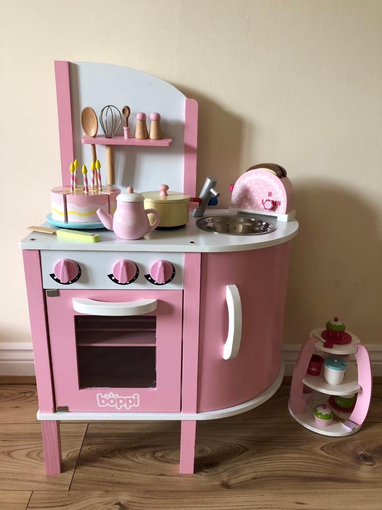 boppi wooden dolls house
